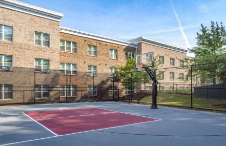 High Cotton - 3BR 3BA Condo Near UA with Pool & Gym - Foto 47