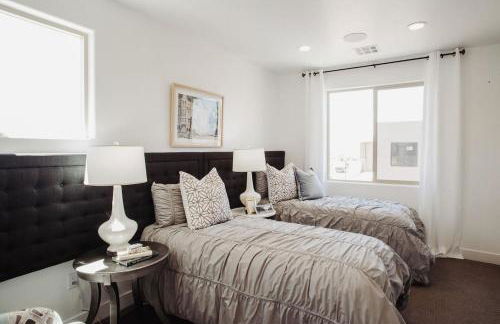 Townhome w Private Hot Tub Air Hockey and more - Foto 47