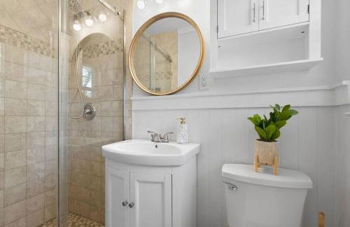 Family Home and Private Backyard - Foto 44