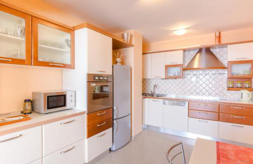 Penthouse apartment with terrace and hot tub - Ivan - Foto 29