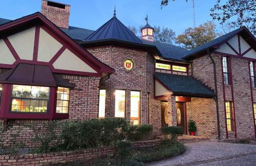 The Castle Hideaway Pool-16 plus-Guests-Game Room - Foto 27