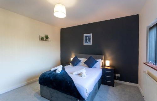 Newly Refurbed Home With Football Table Near M5 Junction 2 - Foto 26