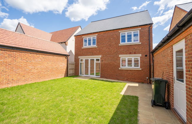 Immaculate 4-bed House 5mins Walk to Village Shop - Foto 30