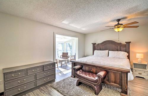 Fish House with Deck, Fire Pit and River Views - Foto 13