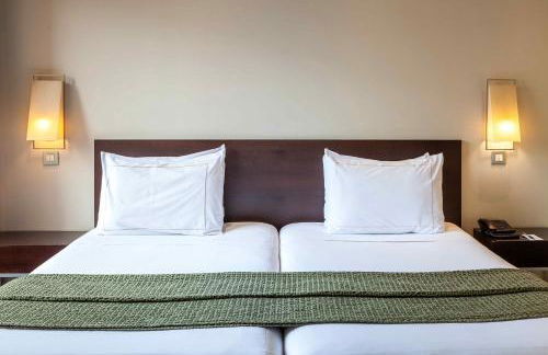 Suites Viena Plaza de España - Photo 51