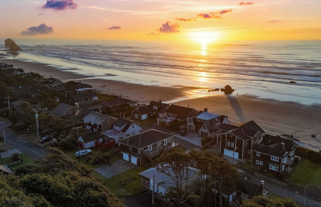 Pacific Breeze Ocean Views, Steps to Cannon Beach, Airy Coastal Retreat - Foto 30