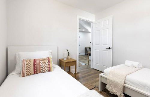 Casa del Mar - Bold, Bright & Steps to the Sand! - Foto 28