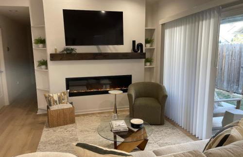 Quiet Community, Stylish Escape - Photo 7