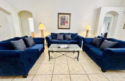 Spacious, Open Layout And Pool Relaxation! - Foto 18