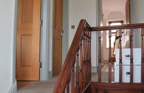 Wynnstay Apartment, Harbour and Mountain Views - Foto 16