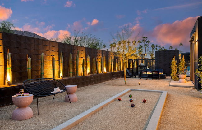 Blackhaus Suites by AvantStay – Modern Comfort in Downtown Palm Springs - Foto 16