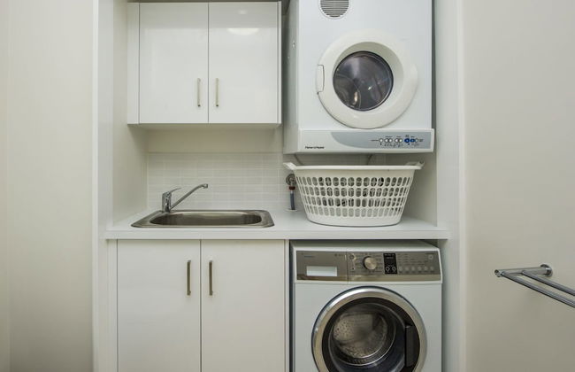 1 Bright Point Apartment 1503 - Photo 13