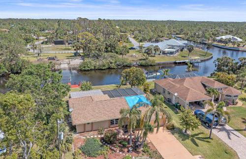 Home with pool and canal access to ocean - Foto 36