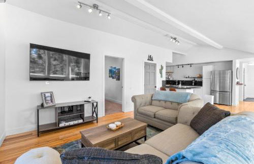 Near Red Rocks with Hot Tub, Fire Pit and Views - Foto 4