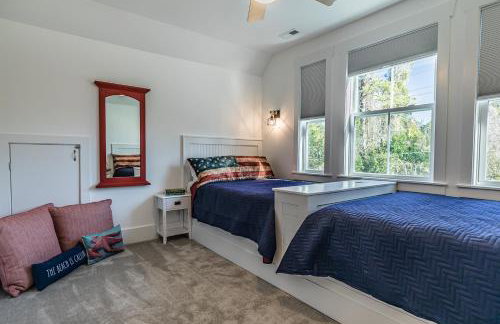 New Listing - Centrally located Beaufort home - Foto 38