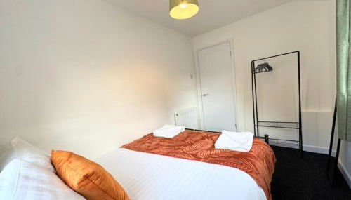 Entire 5 Bed New Home - Southampton Centre - 4BDRM - Foto 2