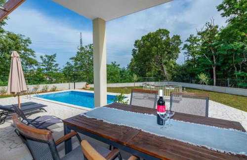 Villa Grace, a romantic single story villa with a pool - Foto 33