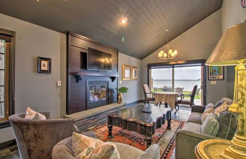 Breezy Point Escape with Views, Dock and Fire Pit! - Foto 1