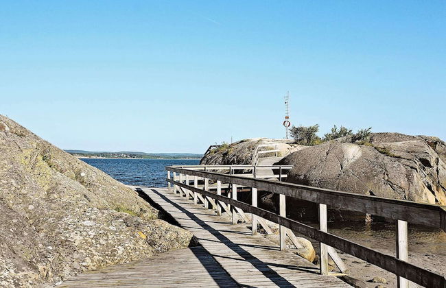 4 Person Holiday Home in Hoviksnas - Photo 2