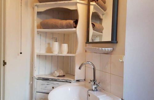 Dilkara Apartment Glastonbury - Photo 15