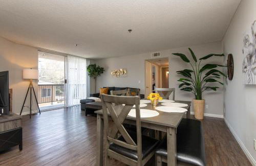 Chic Hollywood Retreat 2Bed Rooftop Pool with Iconic Views - Foto 8