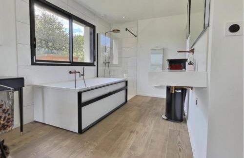 Villa Iris en Ardèche - Piscine Privée et Jardin - Foto 25