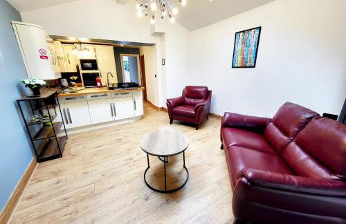 Modern 3-Bed Family Haven wFree Parking - Foto 8