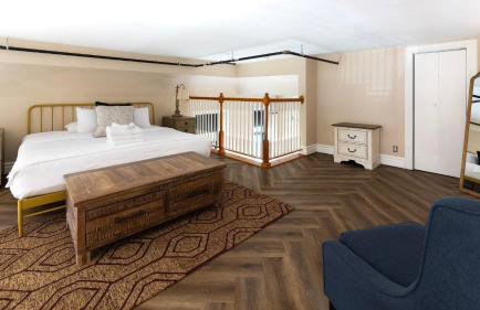 Above Coffee Shop, Cincy Hilltop Apt, City Views! - Foto 13