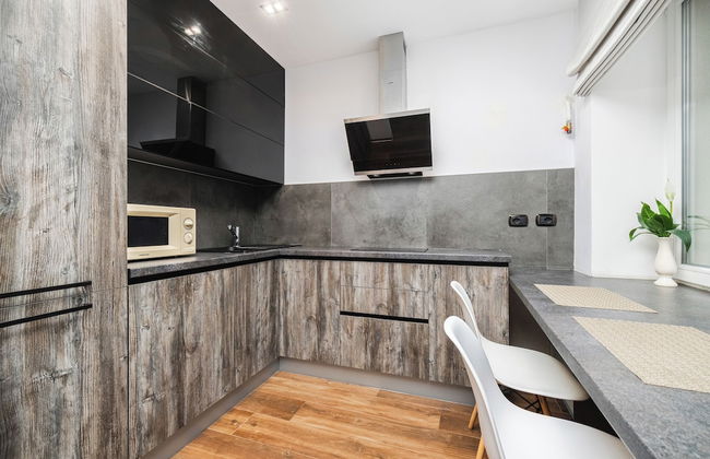 Apartment on Nezavisimosti 74 - Photo 7