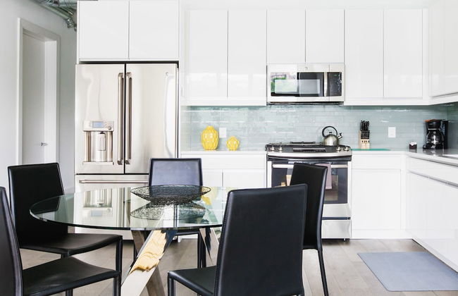 Dharma Home Suites Hoboken at Novia - Foto 32