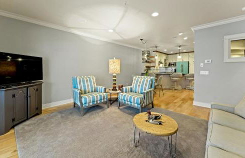 Grand Theatre Condo in the Heart of Downtown Grand Haven - Foto 11