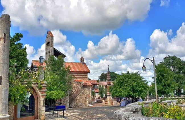 Explore Catalina Island and Altos de Chavon - Full-Day Tour - Foto 4