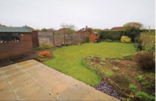 Whole House In Northampton - Photo 26