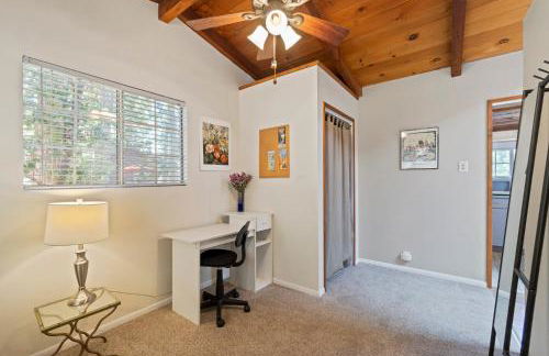 Red Cabin in Twain Harte - King bed - Photo 7