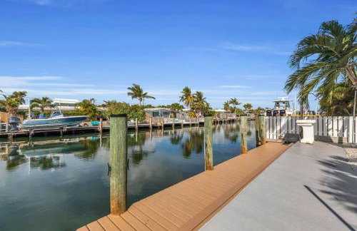 Villa Bella Newly Remodeled With Private Dock and Pool & Cabana Club Access - 7 night minimum stay - Foto 7