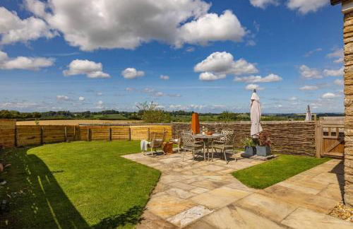 Stunning Renovation edge of Frome + country views - Photo 66