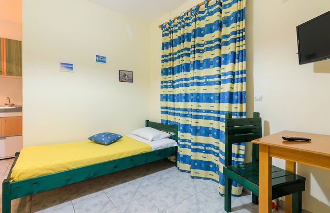 Regina Apartments - Photo 30