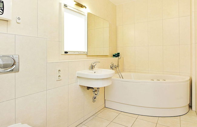 6 Person Holiday Home in Grossenbrode - Foto 11