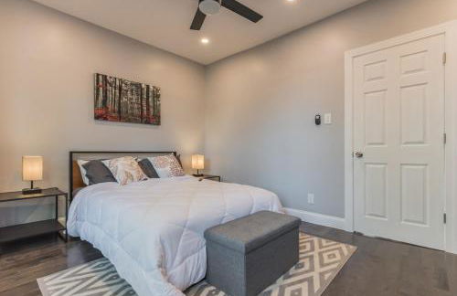 University City Executive Modern 3BR 2BA Within 5 min to Drexel, University of Pennsylvania, & Children's Hospital of Pennsylvania - Photo 17