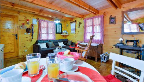 2 Bedroom Amazing Home In Lepoglava - Foto 4