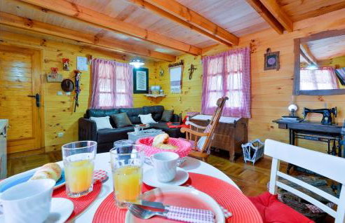 2 Bedroom Amazing Home In Lepoglava - Foto 4