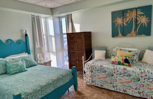 Pensacola Beach Gulf-Front 2BR Condo with Pool & Hot Tub - Photo 21