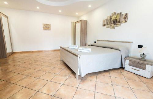 Margot Family - Photo 27