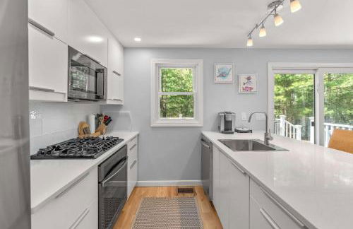 4 Bedroom - 5 min walk to Jenkins Pond - Foto 26