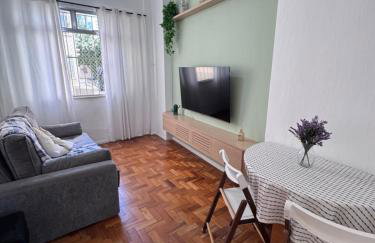 Apartamento ao lado do metrô e praia, 45m2, Tv 55" - Foto 6
