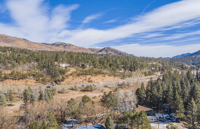 3BR Mountain Escapeat The Base Of Pikes Peakfamily Friendly - Photo 30