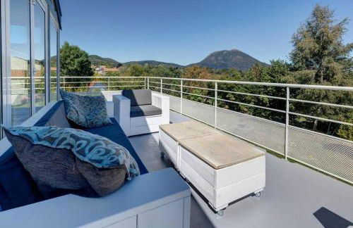 L'Amphithéâtre des Volcans - Vue Puy de Dôme - Foto 2