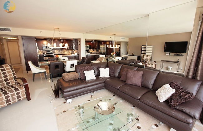 Alexander 1421 3 Bedroom Apts by RedAwning - Foto 1