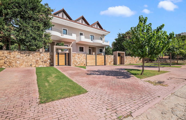 Inviting Villa in Anavissos With Communal Pool - Foto 30