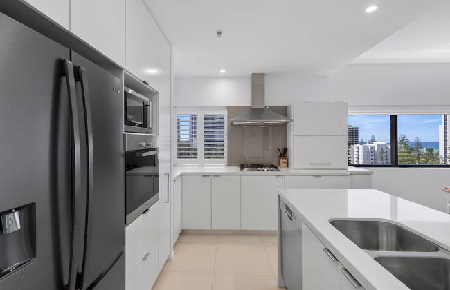 Ultra Broadbeach - Photo 48